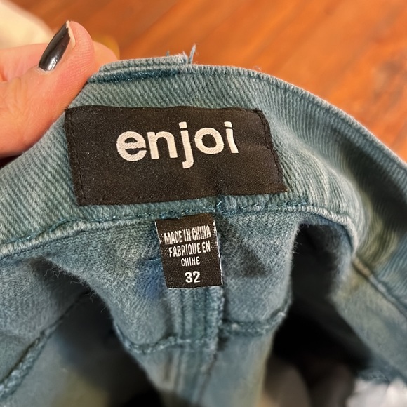 Pants - Picture 7 of 7